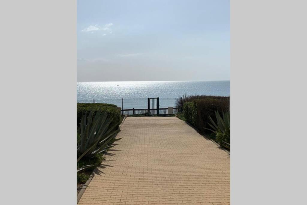 Studio Face A La Mer... سُت المظهر الخارجي الصورة
